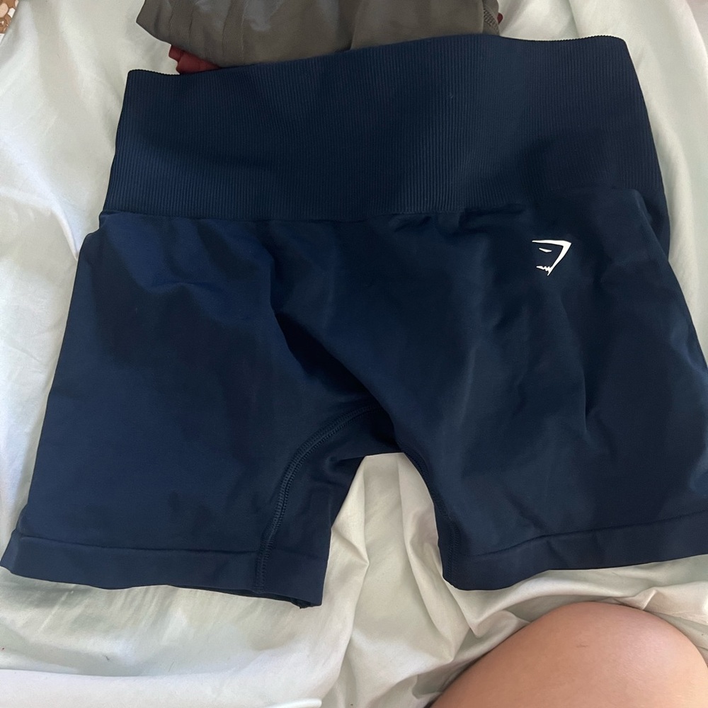 women’s gymshark shorts size medium